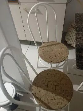 Mesa mármore com 3 cadeiras  - Foto 3