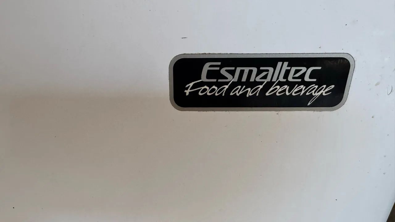 Vendo freezer semi novo  - Foto 3