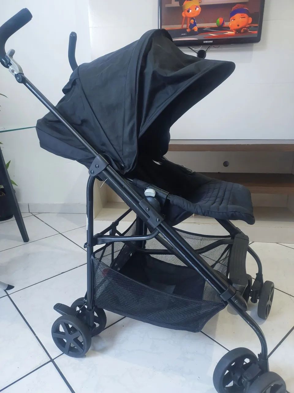 Vendo kit Carrinho de bebê + bebê conforto usado em perfeito estado - Foto 3