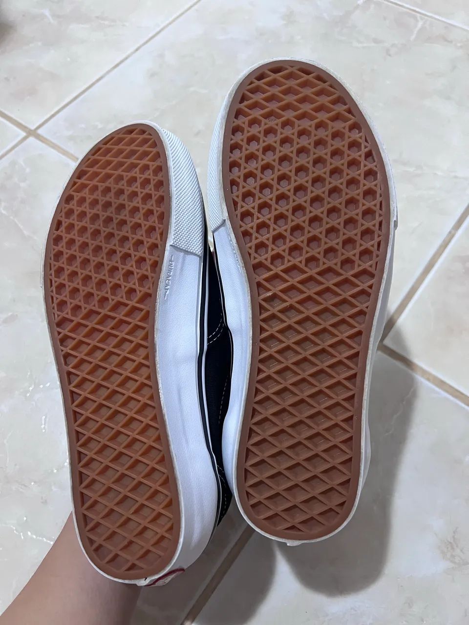 Vans Tênis Skate Authentic Black White - Foto 3