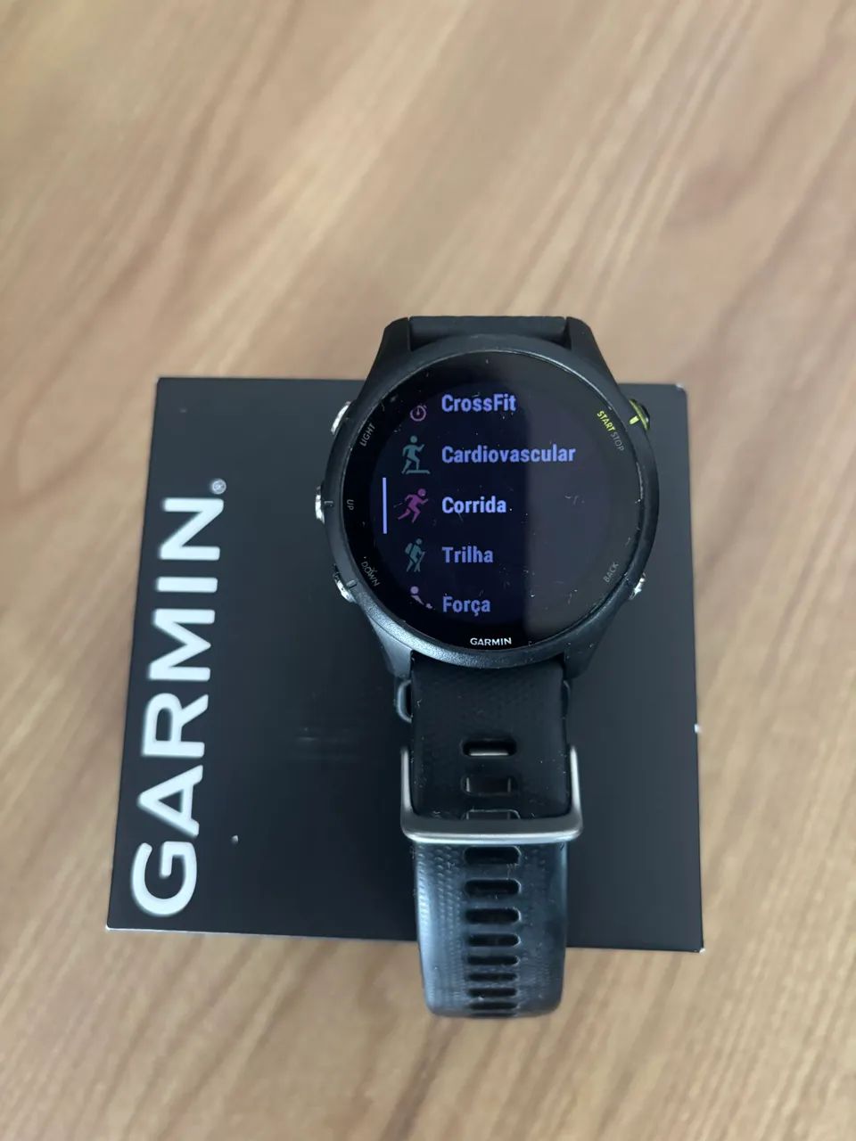 Garmin Forerunner 255 Music 46 mm Preto com Caixa e Cabo Original - Foto 2