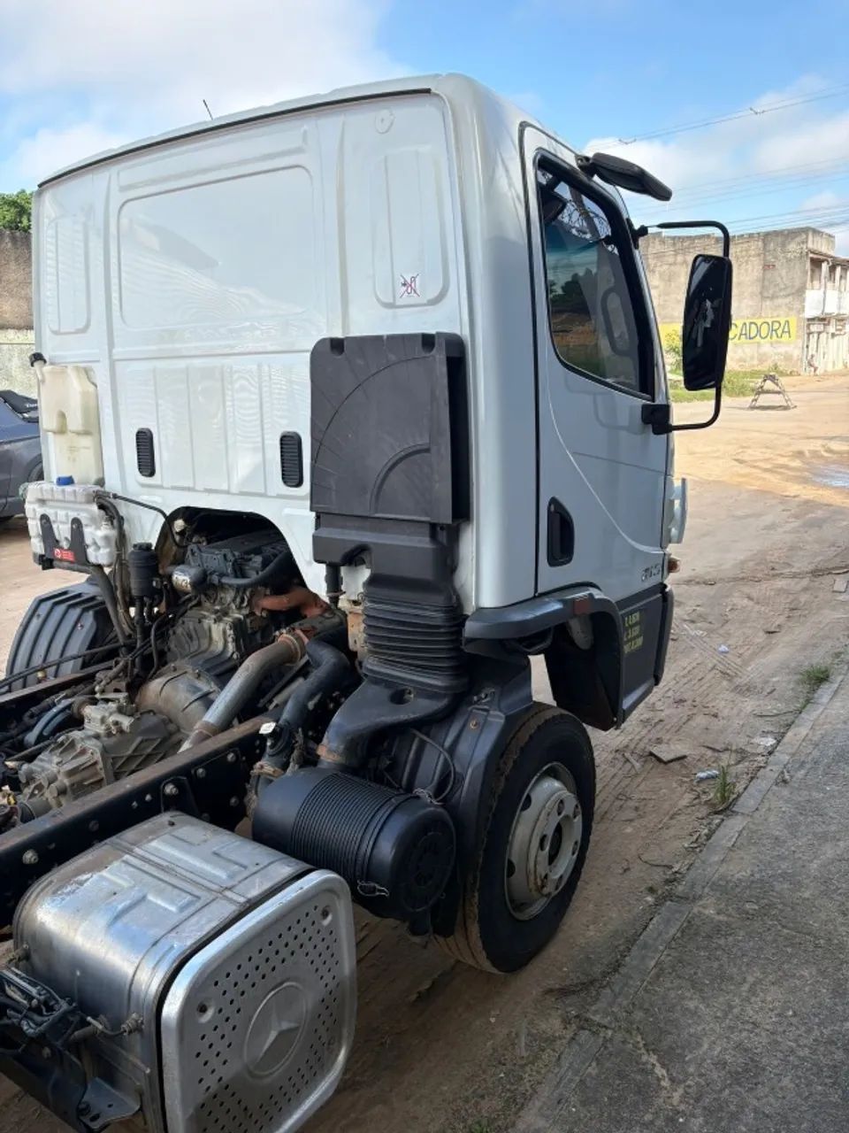Accelo 815 - Foto 4