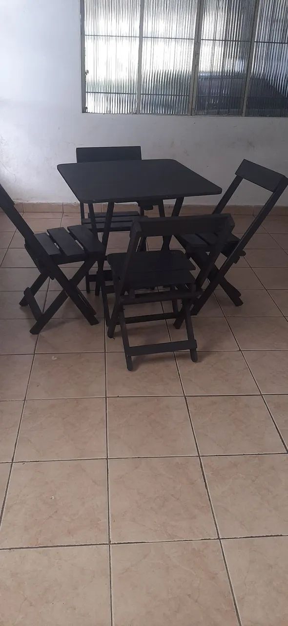 Mesa com 4 cadeiras  - Foto 2
