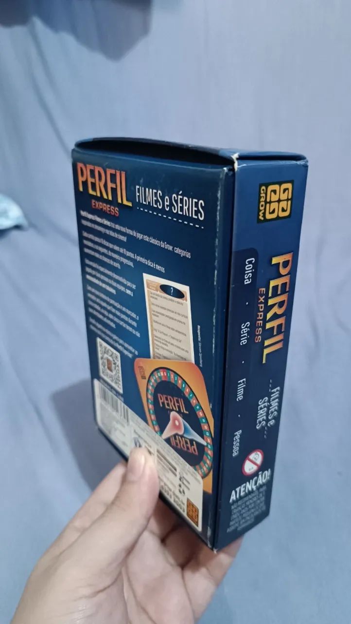 Jogo de cartas PERFIL EXPRESS, FILMES E SERIES, Completo e com manual!!!!! - Foto 3