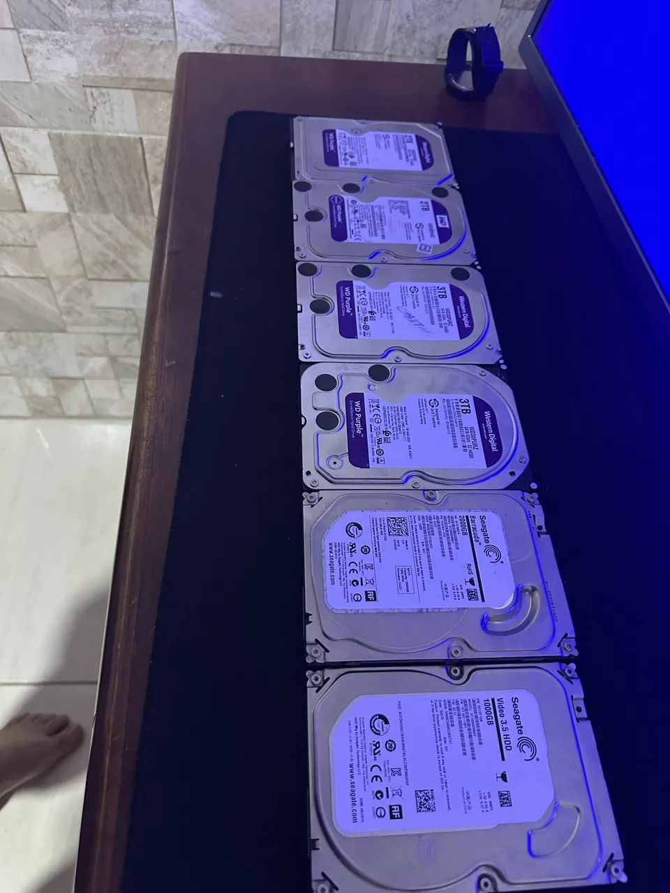 HD INTERNO DIVERSOS 