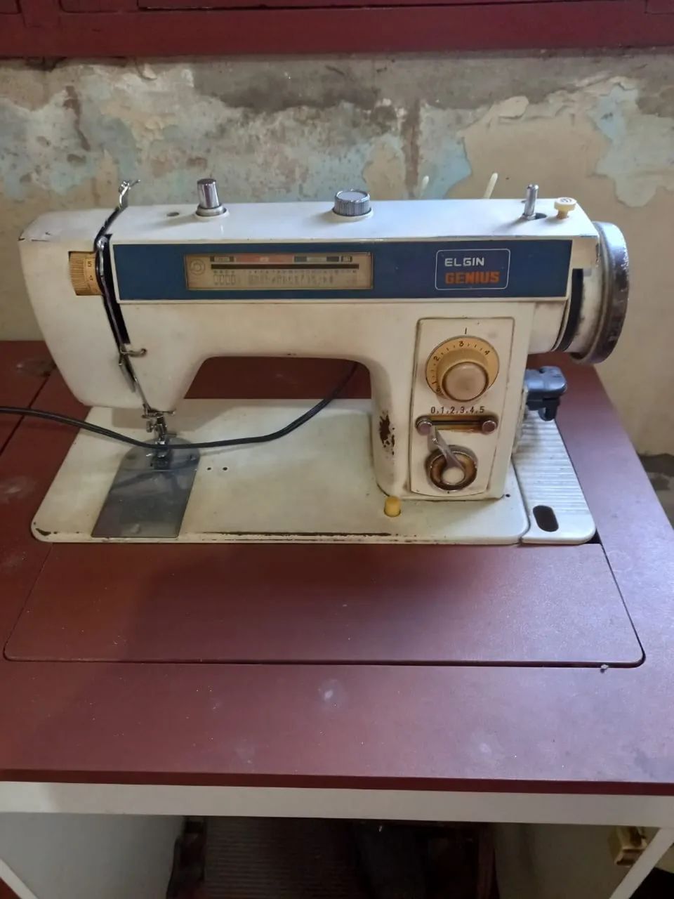 Máquina de costurar - Foto 4