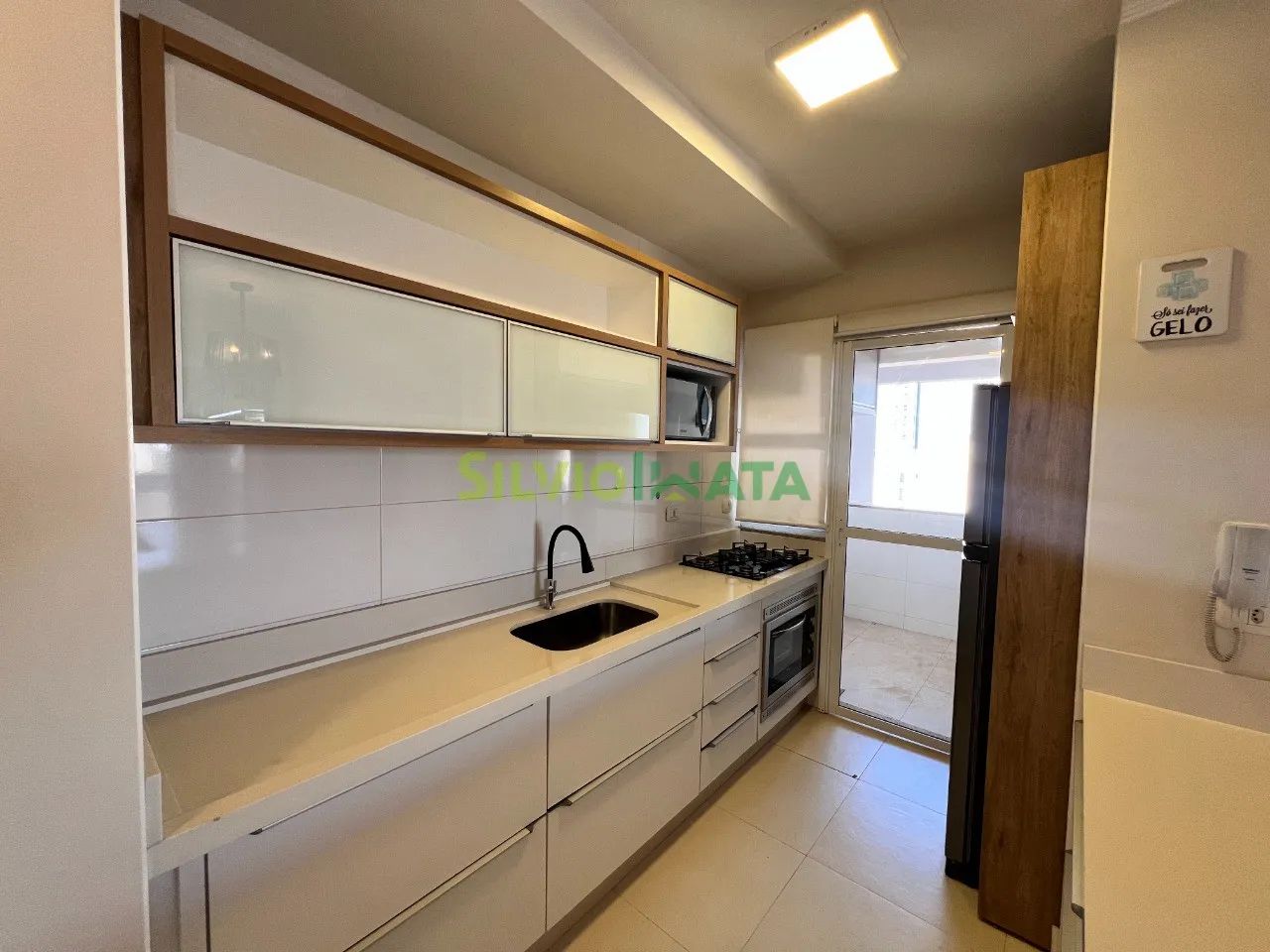 EXCELENTE APARTAMENTO DE 03 QUARTOS PARA MORAR NA ZONA 07. - Foto 2