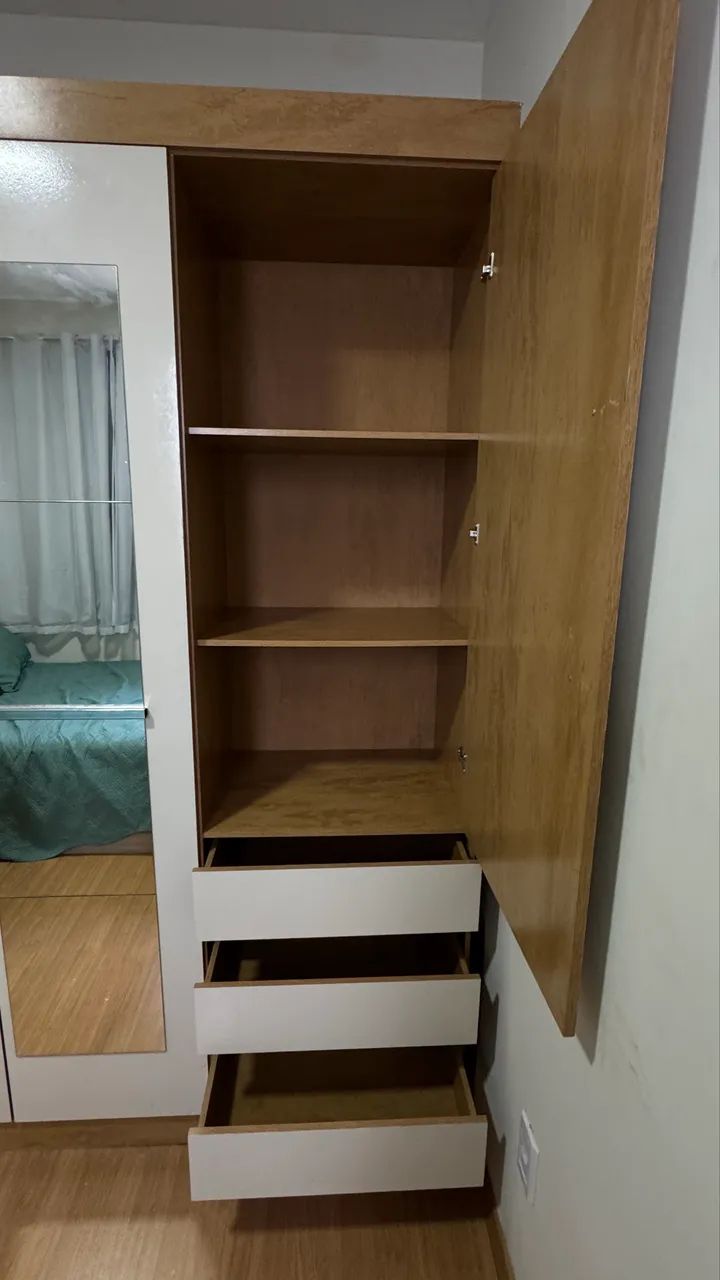GUARDA-ROUPA 6 PORTAS COM ESPELHOS - EXCELENTE ESTADO - Foto 5