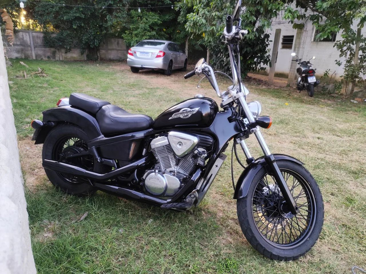 Shadow 600