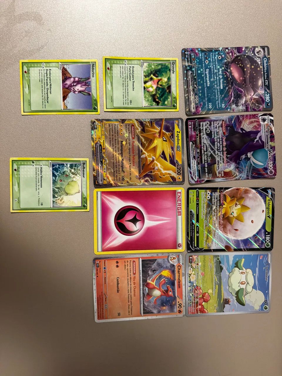 Cartas especiais de Pokémon 