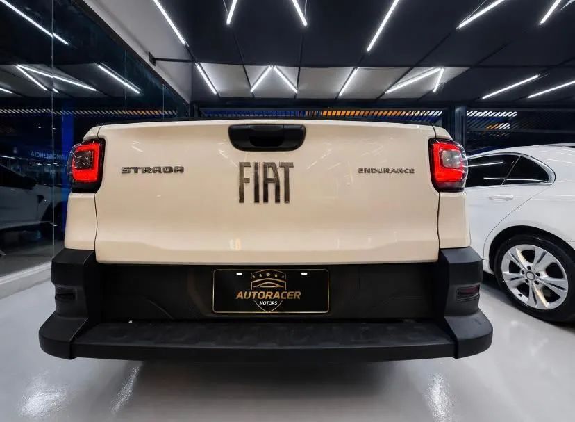Fiat Strada Endurance 1.4 Flex 8V CS Plus 2023 - Foto 4