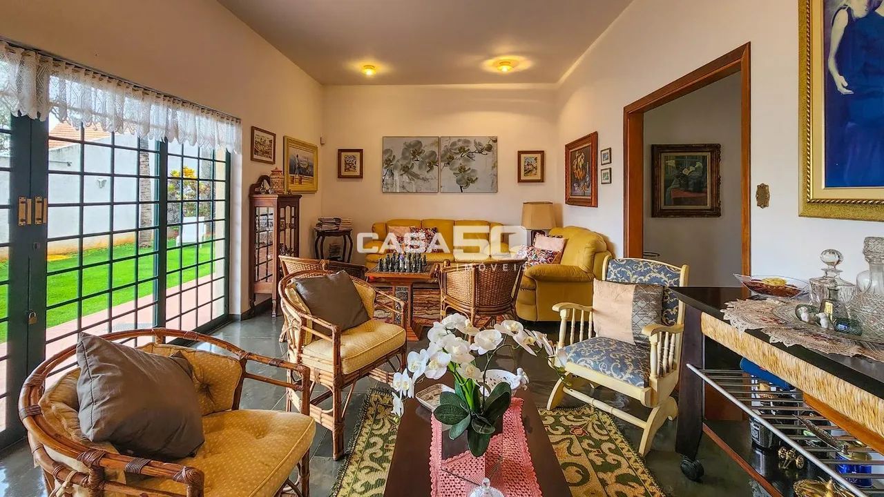 Casa a venda em Sousas - Campinas