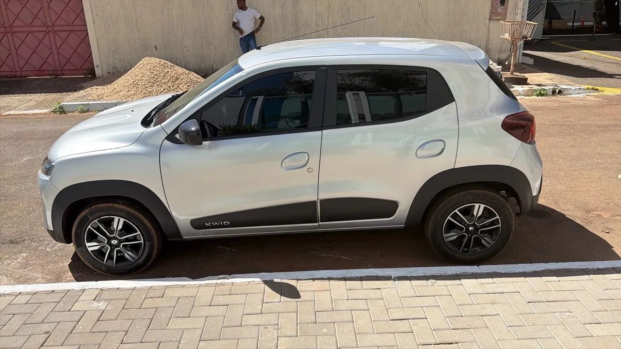 Renault Kwid Intense 1.0 Flex 12V 5P Mec. 2024 - Foto 2