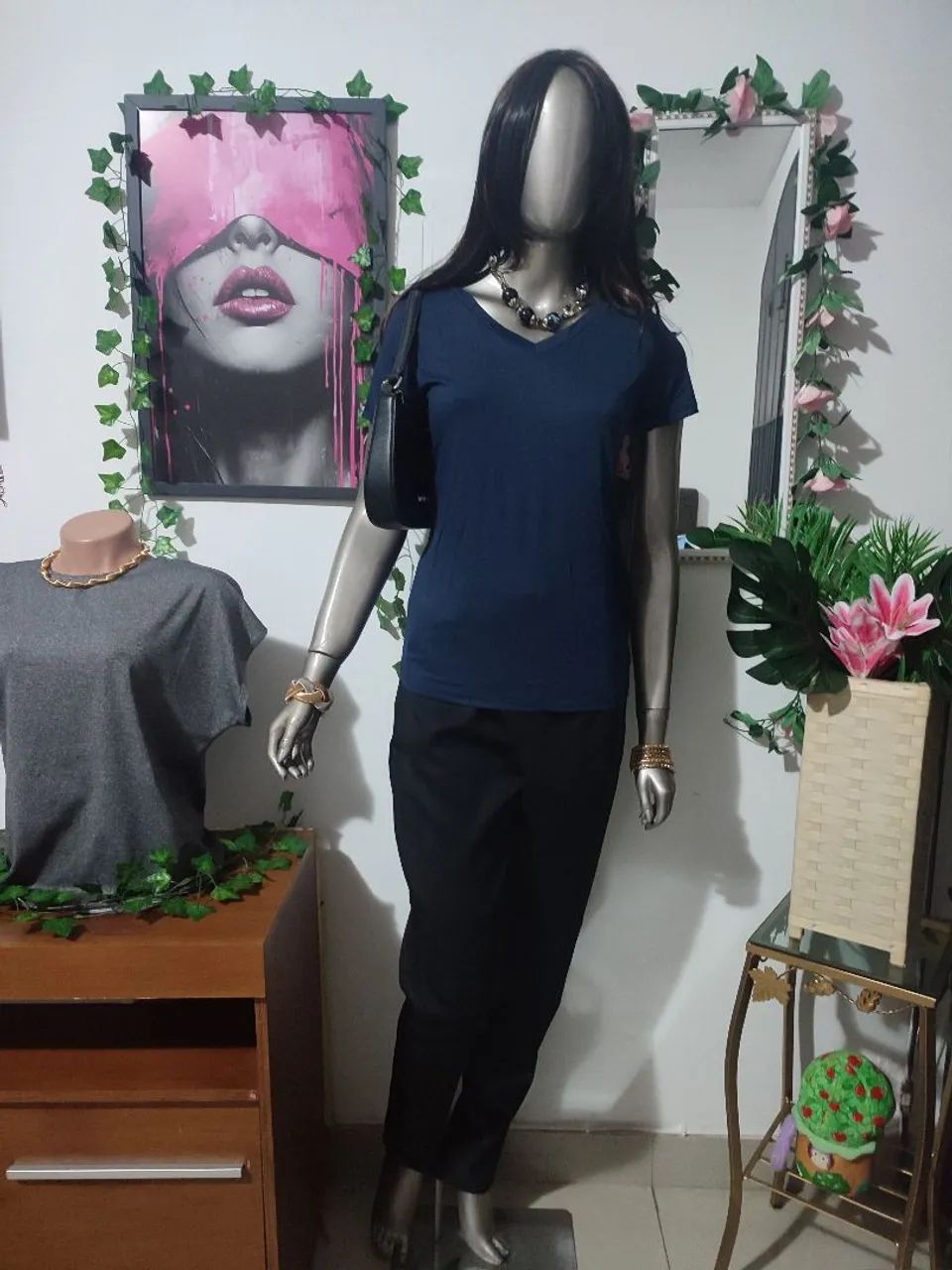 Blusa Feminina Viscolycra de Decote V. - Foto 5