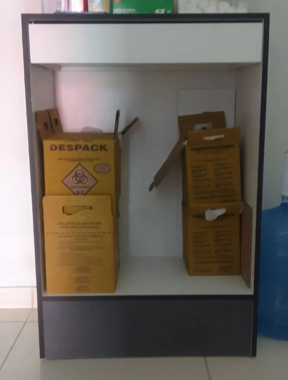 balcões de estabelecimento e móveis (farmácia) - Foto 3