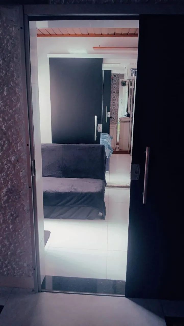 ALUGA-SE FLAT (KITNET PREMIUM PLUS) NO EDIFÍCIO INA BRAZ DE AGUIAR, N° 85.