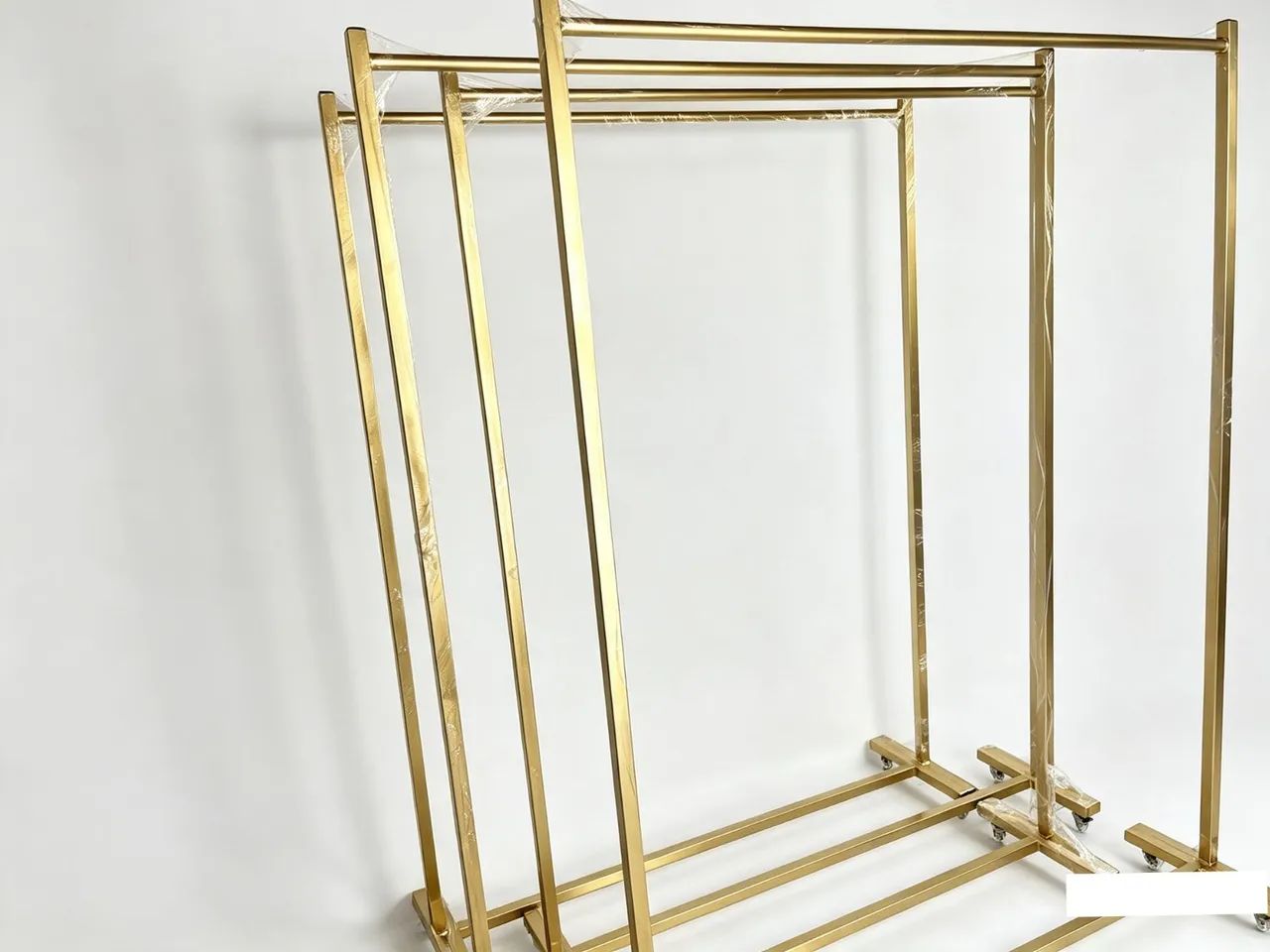 Araras para roupas - Foto 3