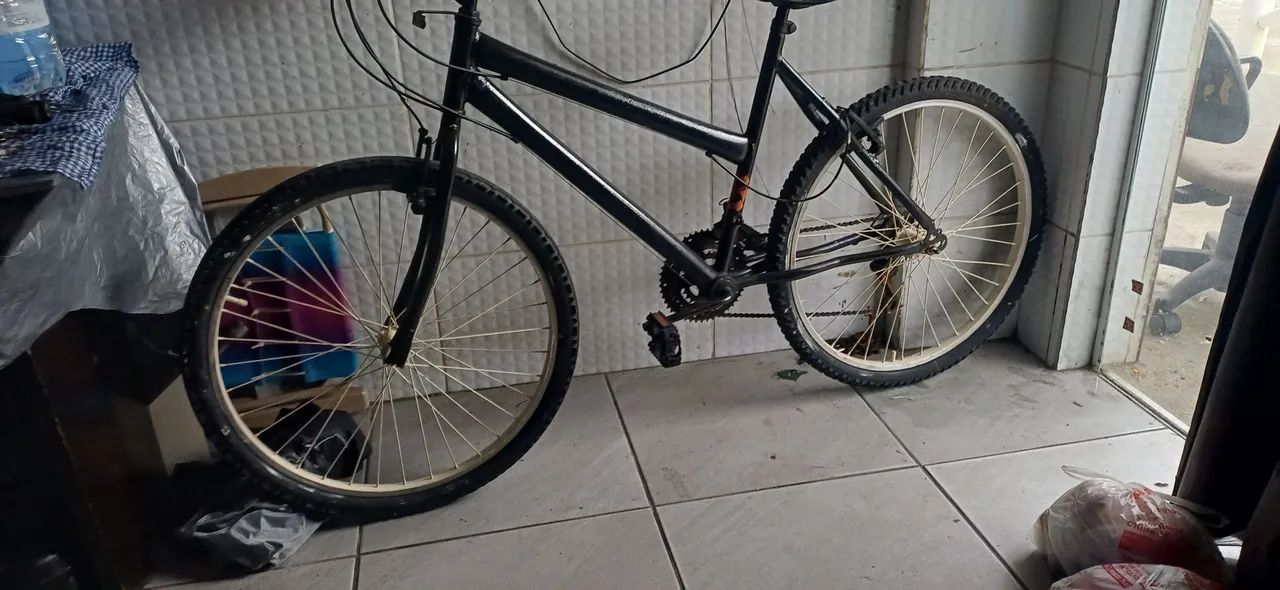 Bicicleta aro 26com marchas preço baixo. Pegar e pedalar  - Foto 3