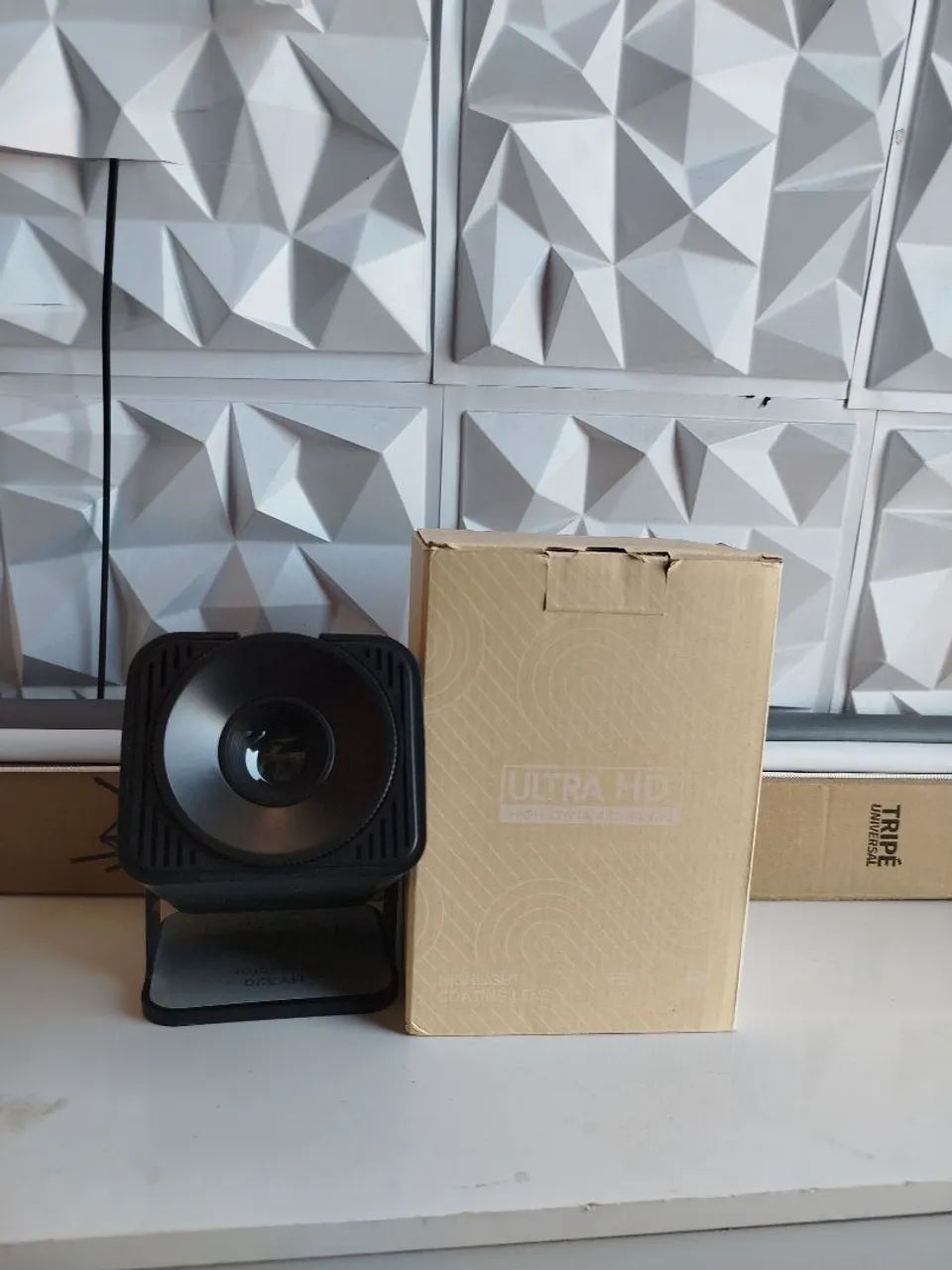 Projetor + Tripé e suporte + telão 70 polegadas  - Foto 2