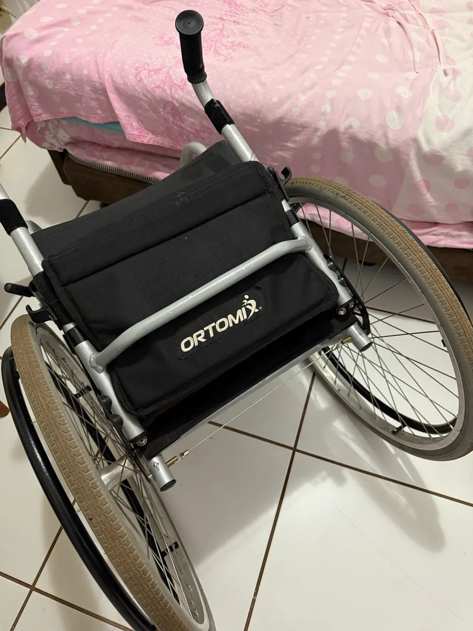 Cadeira de rodas monobloco  - Foto 3