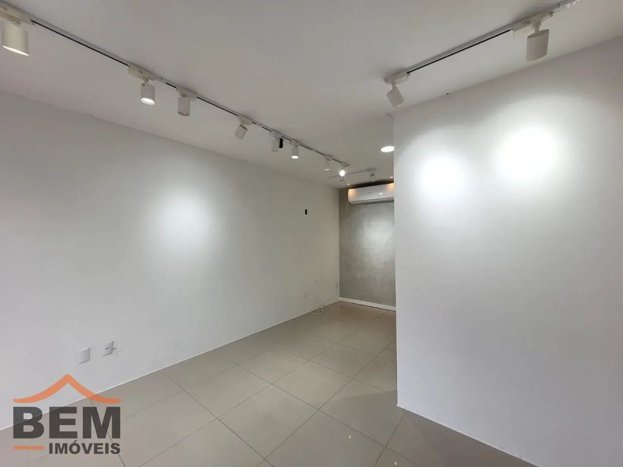 Sala para alugar no São Judas - Itajaí/SC - Foto 5