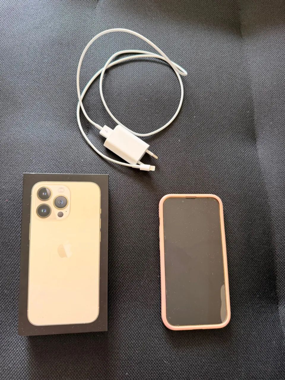 iPhone 13 Pro dourado