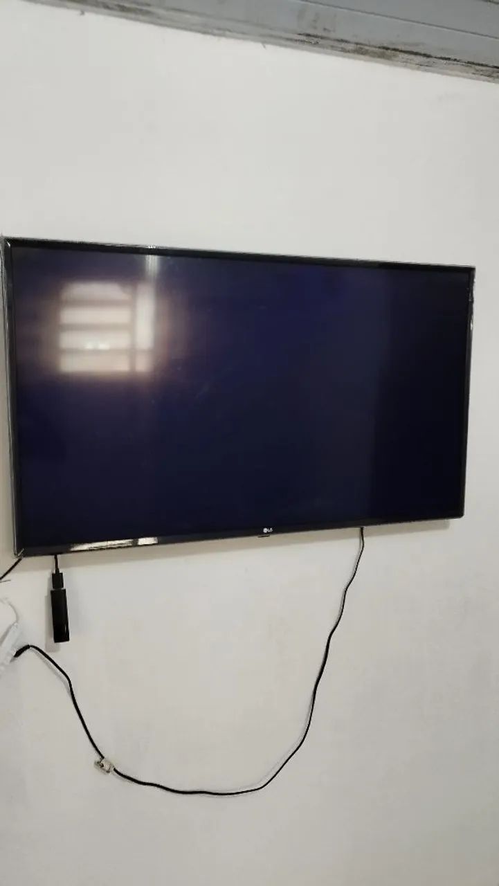 TV LCD 39" LG em perfeito estado 700,00 - Foto 3