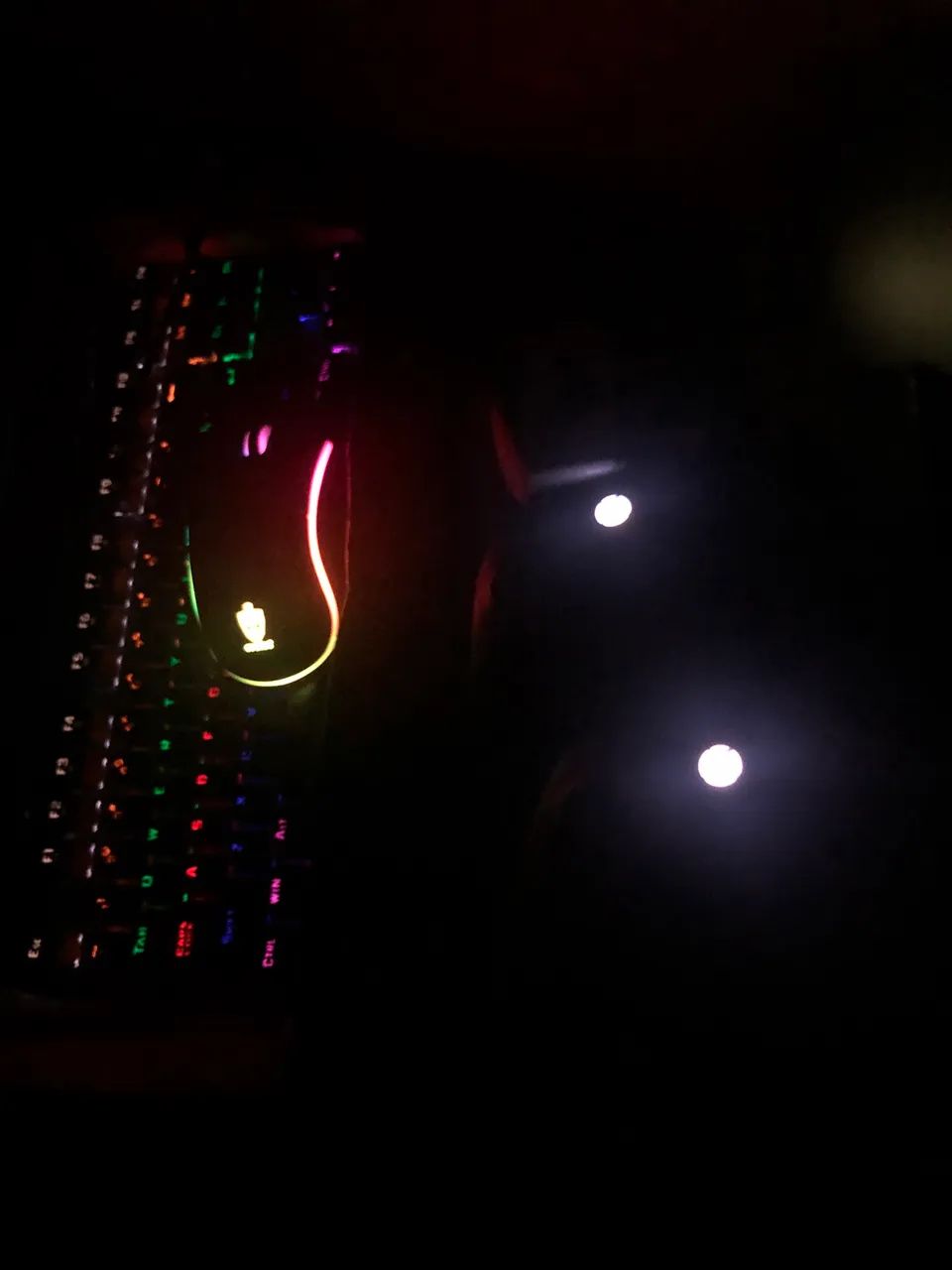 xbox series S sem detalhes perfeito com dois controles jogos hdmi speed e teclado e mouse  - Foto 2