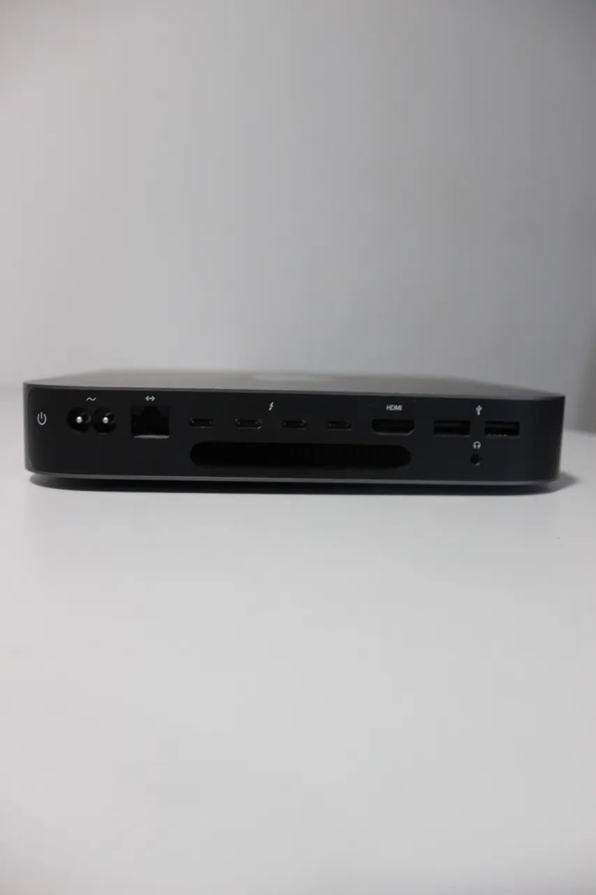 Mac Mini 2018 com i5, 32gb RAM , SSD 256gb - Computadores e