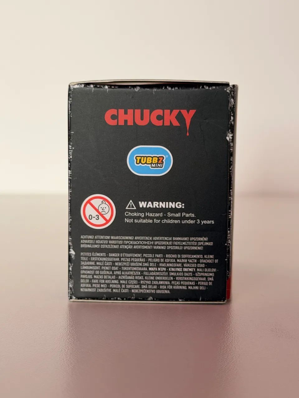 boneco colecionável mini chucky scarred - Foto 3