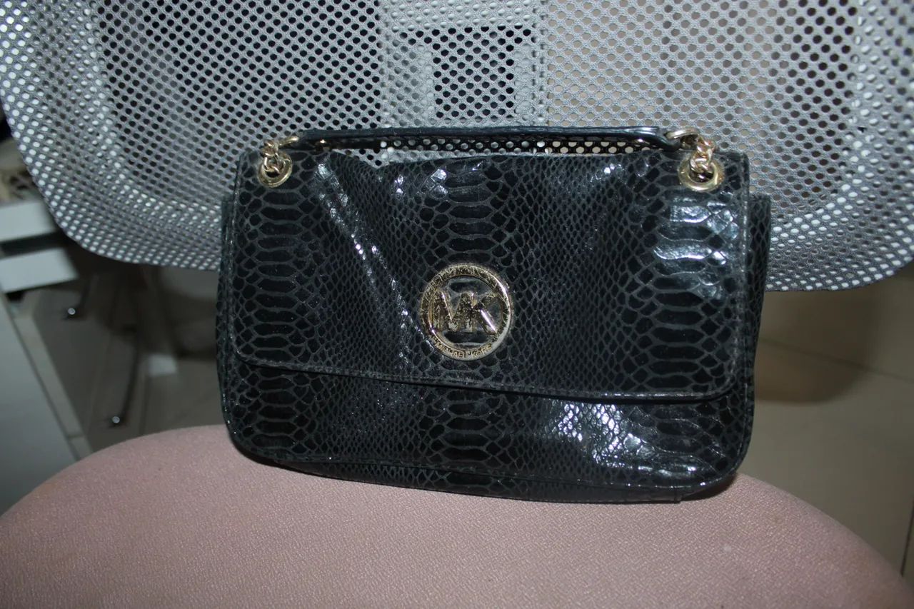 BOLSA MICHAEL KORS preta