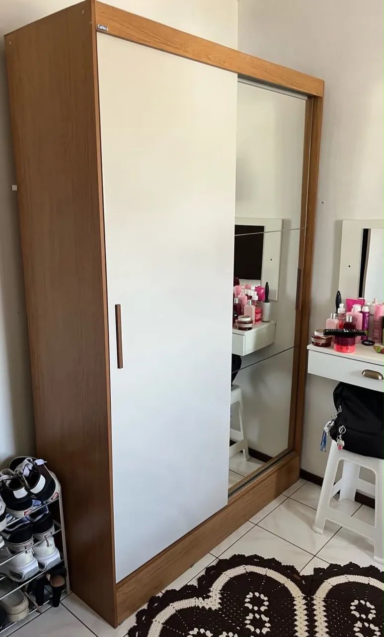 Vendo Guarda-roupa Solteiro 