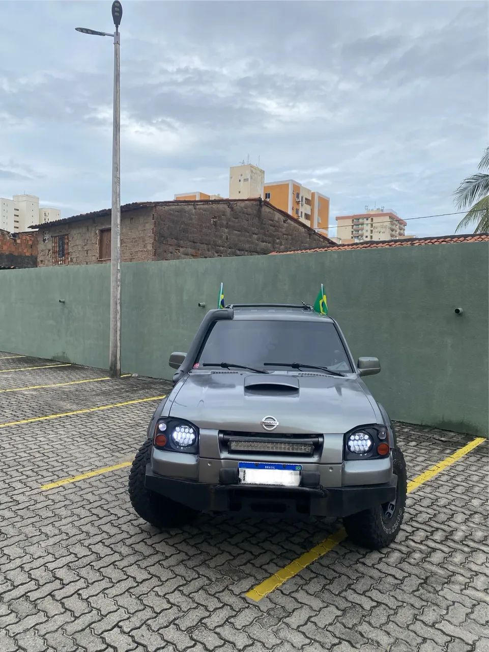 Nissan Frontier Se/se Strik/one CD 4X4 2.8 Dies 2003