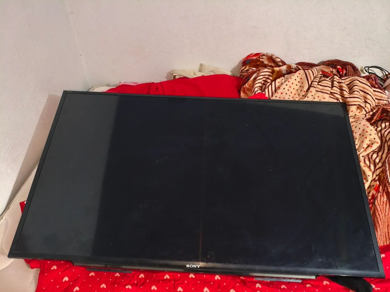 TV estragada apenas retirar peça  - Foto 2