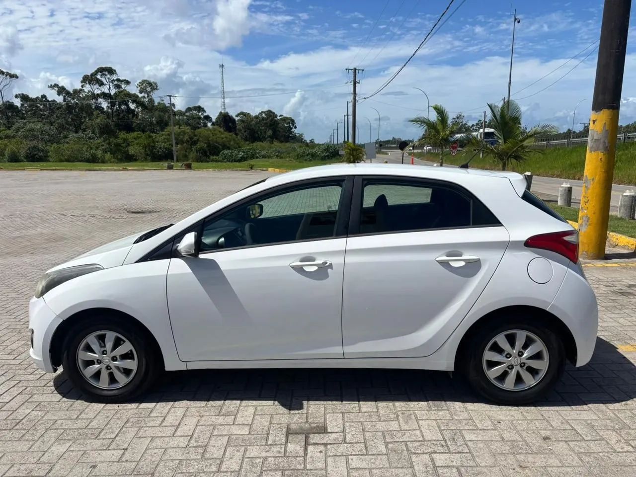 Hyundai HB20 Comf./c.plus/c.style 1.0 Flex 12V 2013 - Foto 3