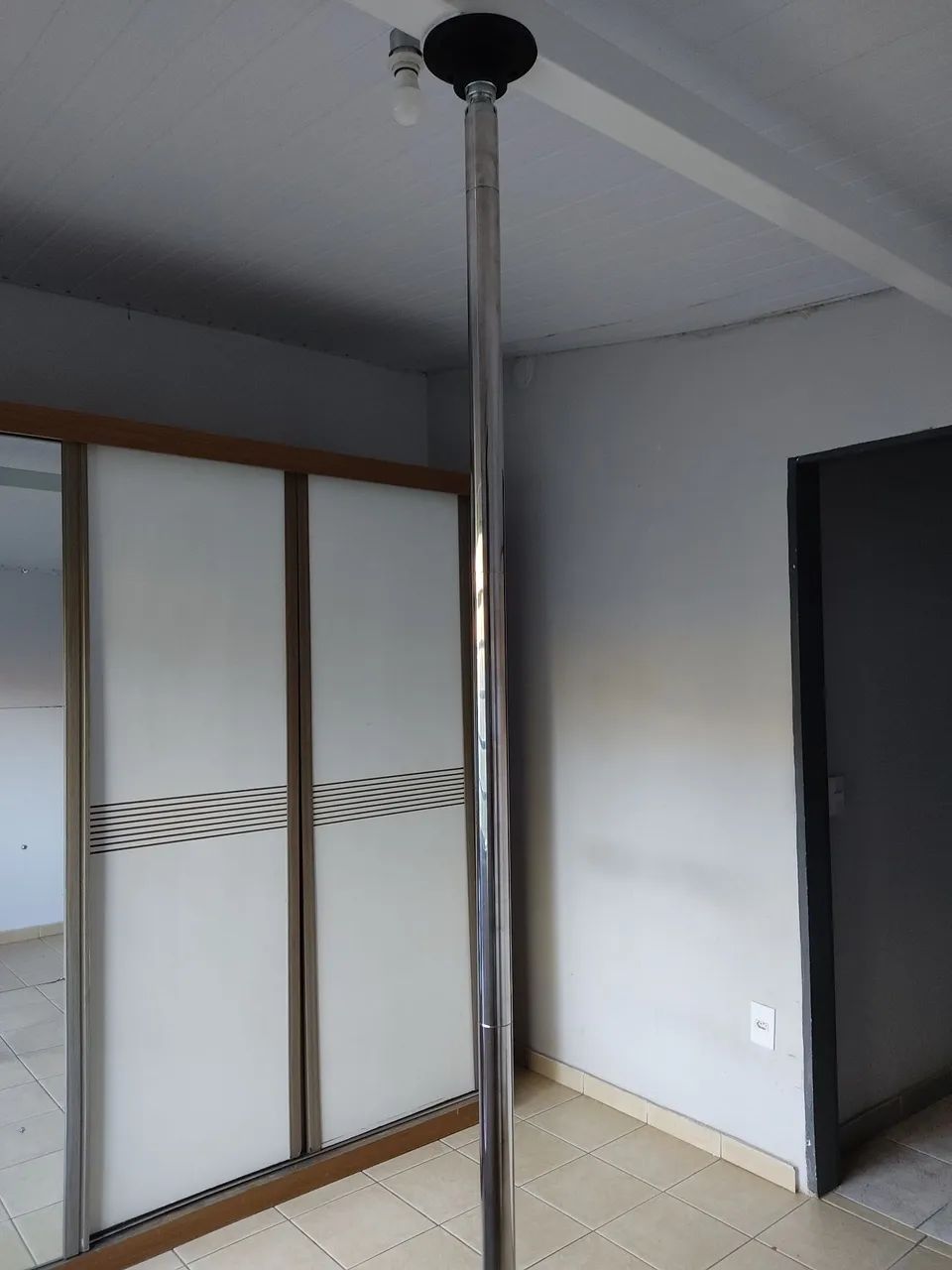 Barra de Pole da marca Gaia Pole  - Foto 3