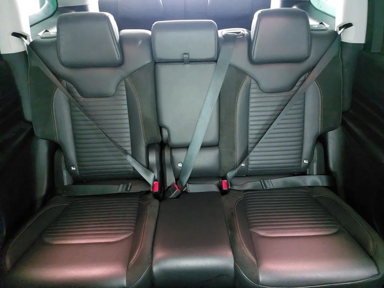 Jeep Commander Limited T270 1.3 TB Flex Aut., foto 18 de 18