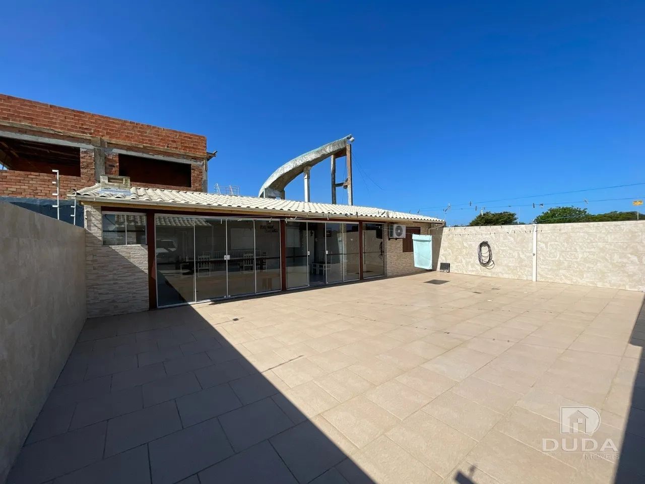 Casa ampla com edícula e Energia solar - Foto 3
