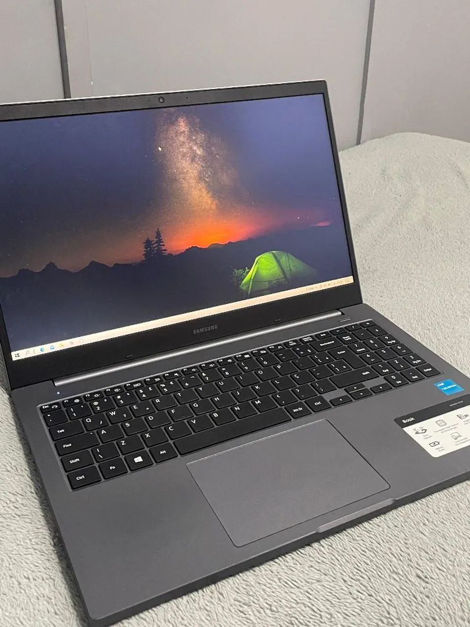 Notebook quase não usado. Aceito negociar 