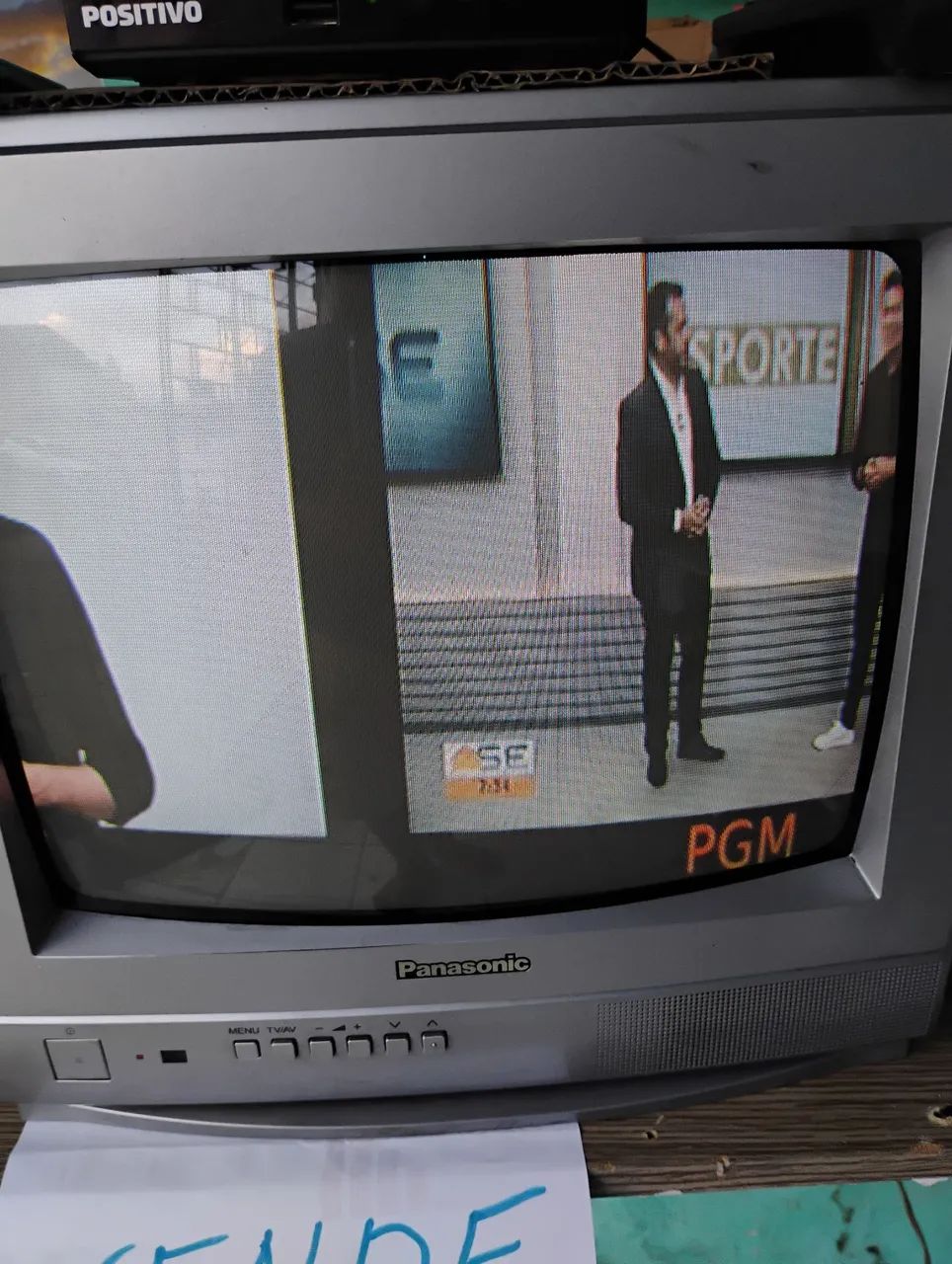 Televisão de tubo Panasonic 17 POLEGADAS COM CONTROLE 