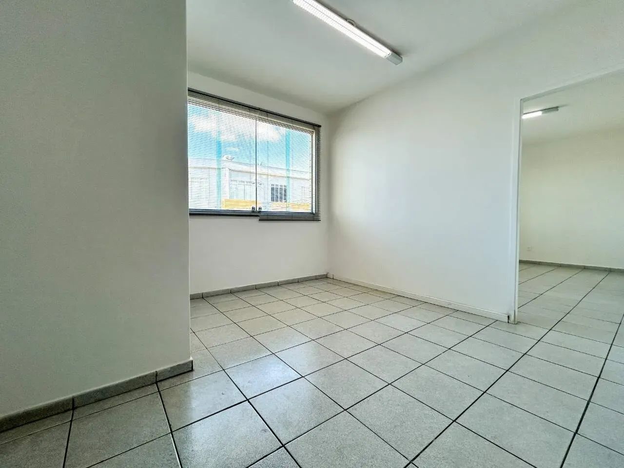 Sala para locação no Caiçara! - Foto 2