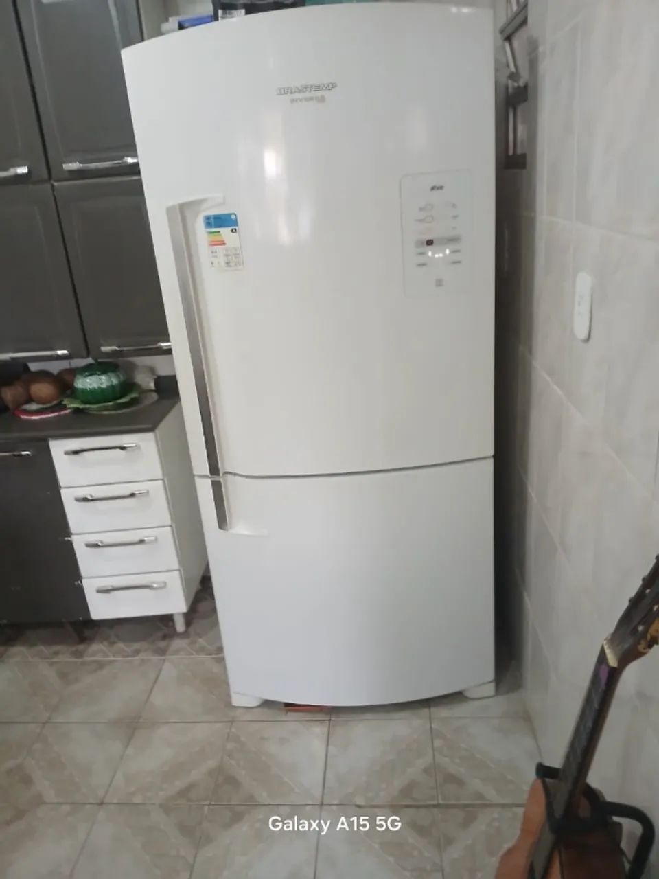 VENDO GELADEIRA COM URGÊNCIA