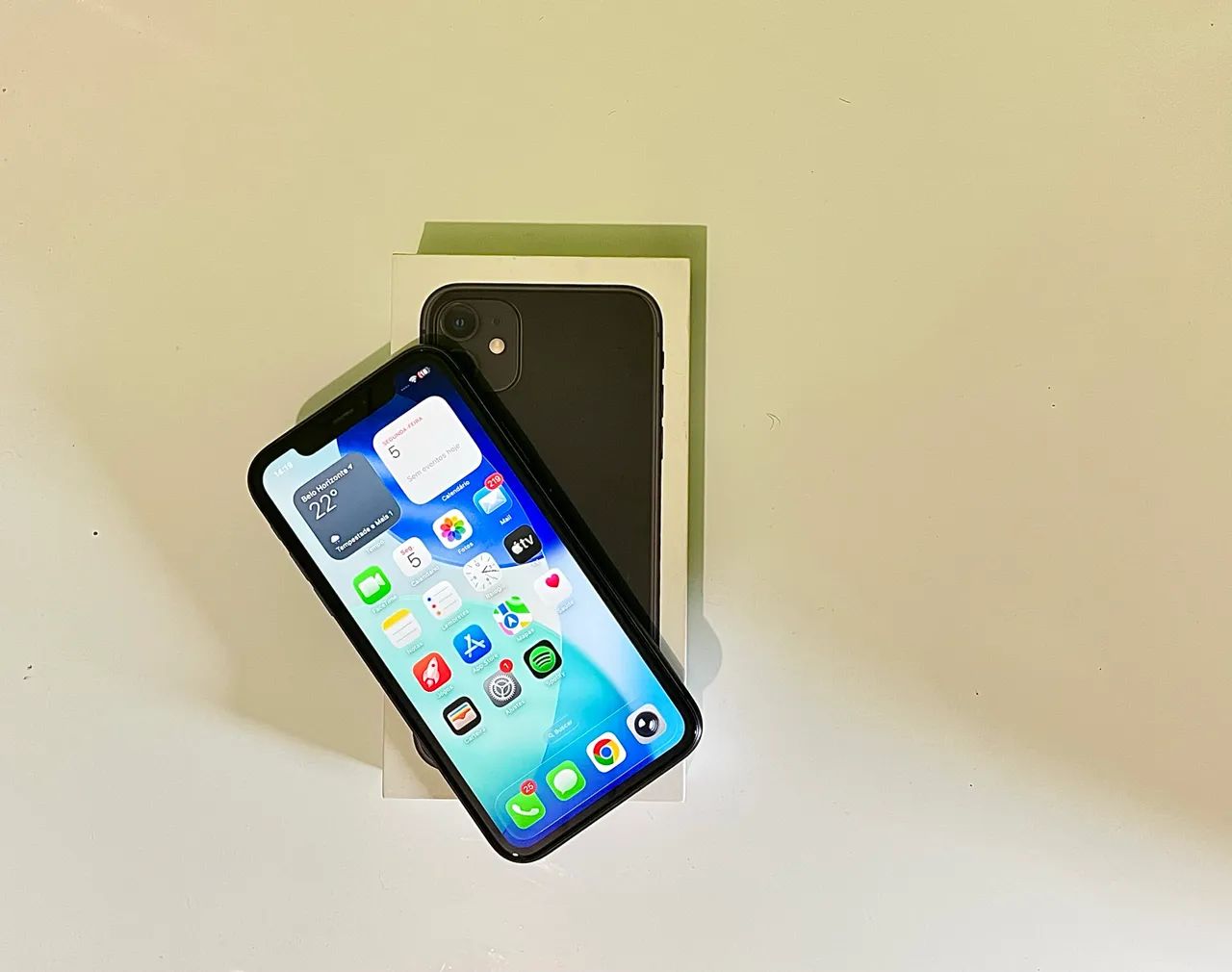 iPhone 11 64GB - Original com caixa - Foto 2