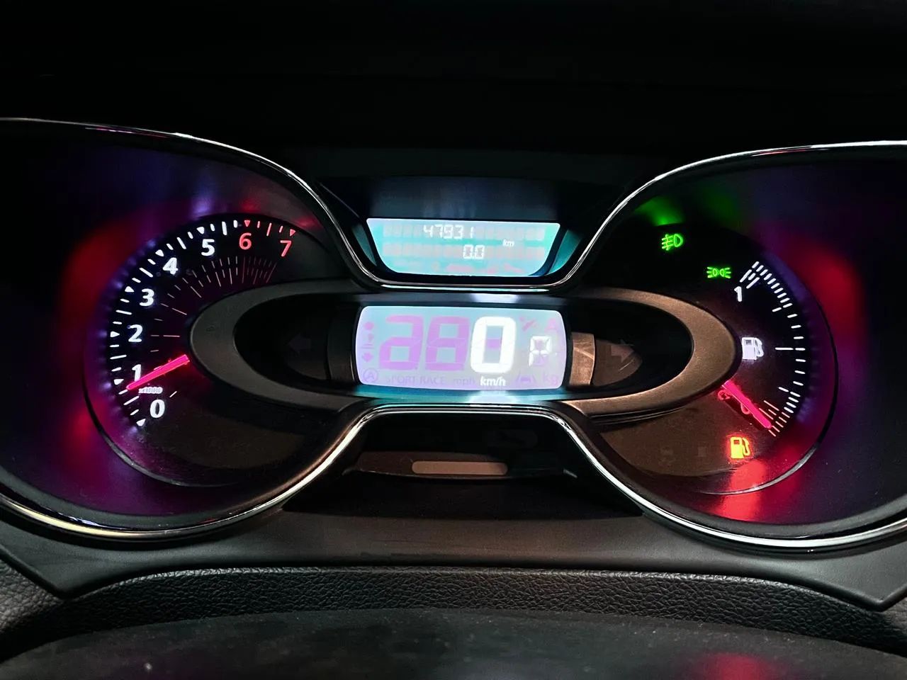 Renault Captur Intense 1.6 16V Flex 5P Aut. 2018 - Foto 2