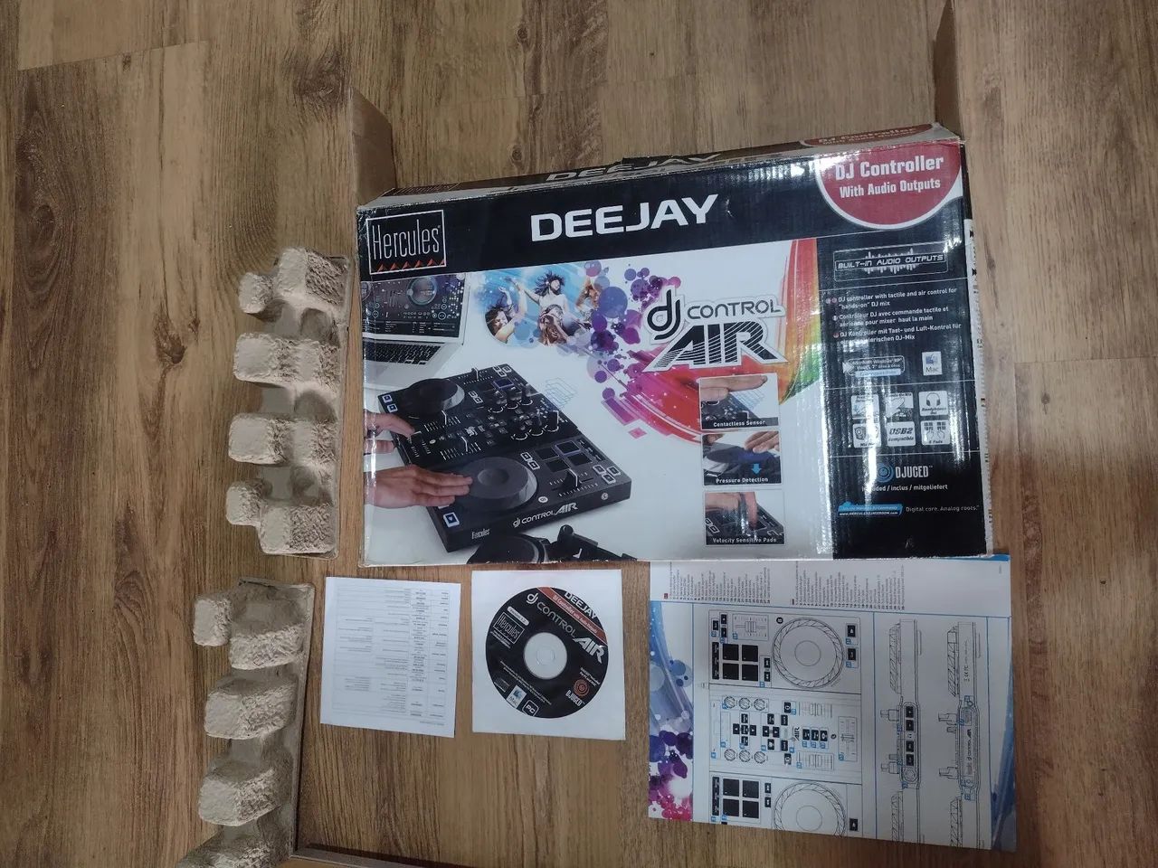 Controladora Hércules DJ Control Air