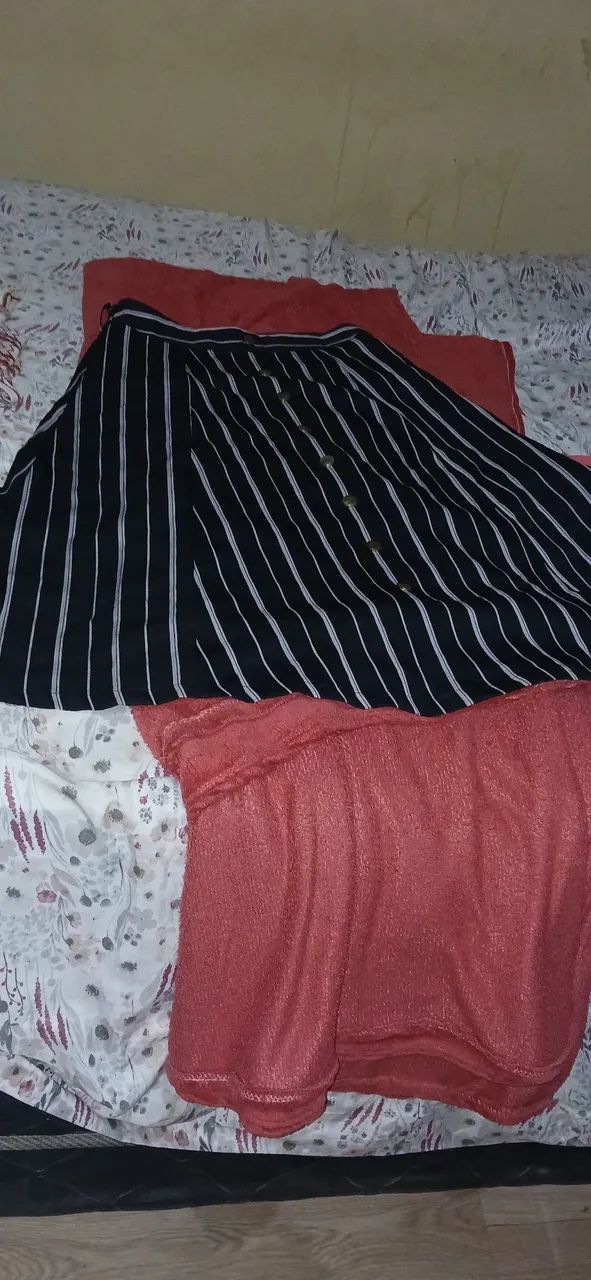 Lote de roupas seminovas em ótimo estado - Foto 5