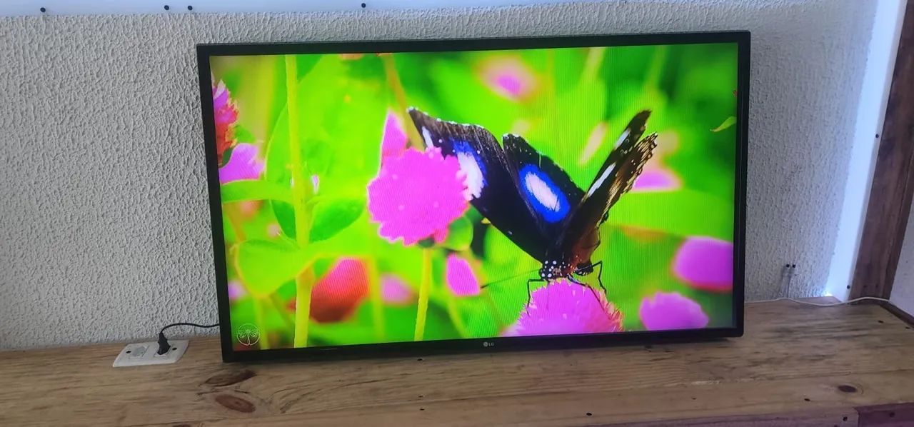 TV 32 polegadas smart com cabo controle todos apss YouTube e Netflix Bluetooth e d mais  - Foto 4