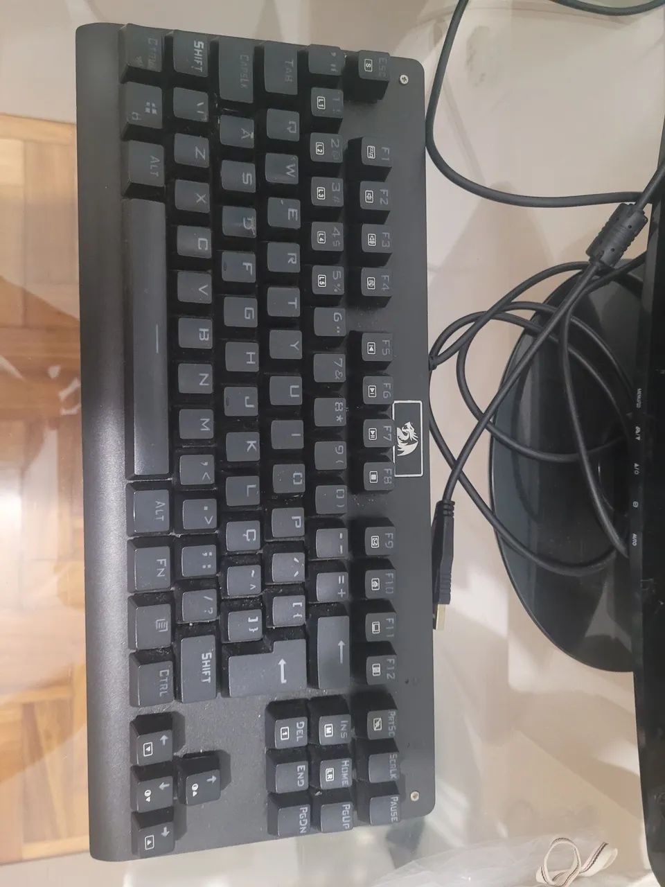 Peças para aproveitar CPU, Monitor e teclado  - Foto 2