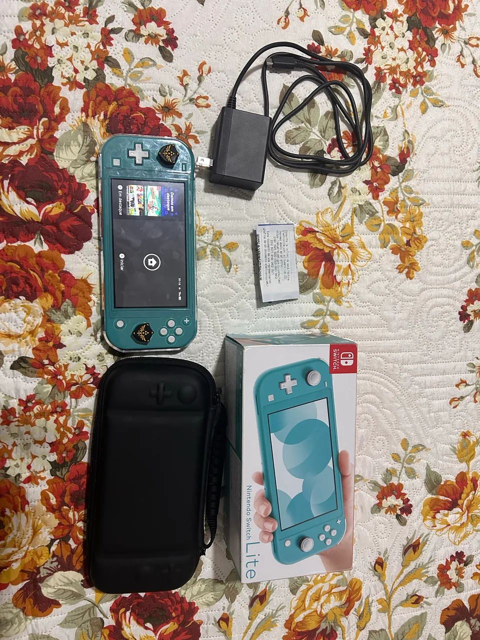 Switch Lite Bloquado (Semi Novo) + Cartão 64gb +1 mês  Nintendo Online  - Foto 4