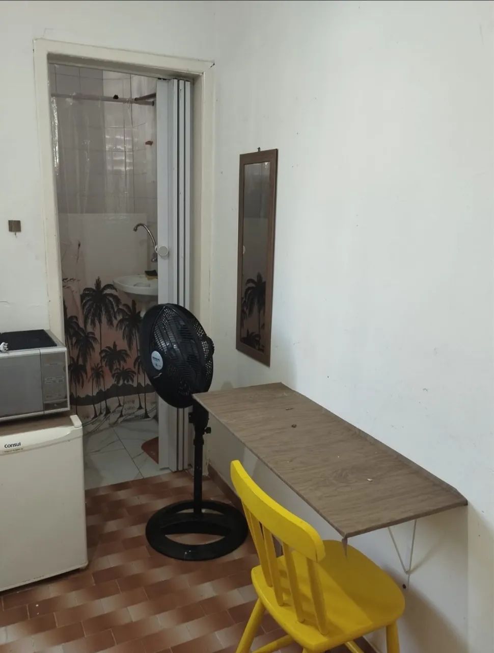 Aluga-se quarto mobiliado para mulheres - Foto 3